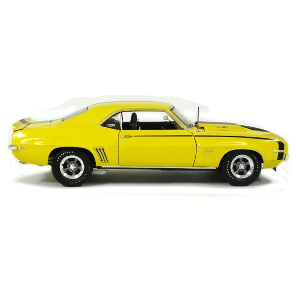 1 18 Scale 1969 Baldwin Motion Camaro Daytona Yellow w Black Stripes