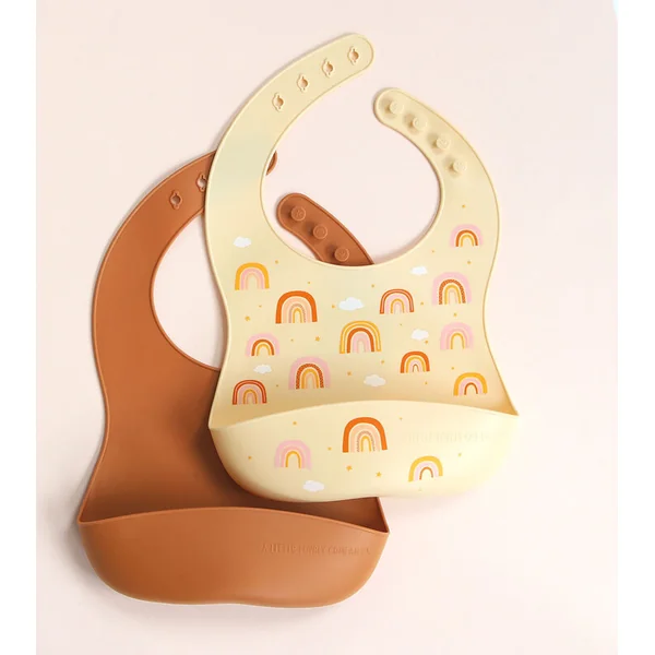 A Little Lovely Company - ensemble de deux bavoirs en silicone - arc-en-ciel