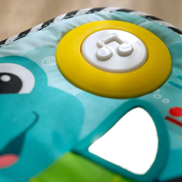 BABY EINSTEIN Piano multifonction 2 en 1 Neptune's Kick & Explore™ 0m+