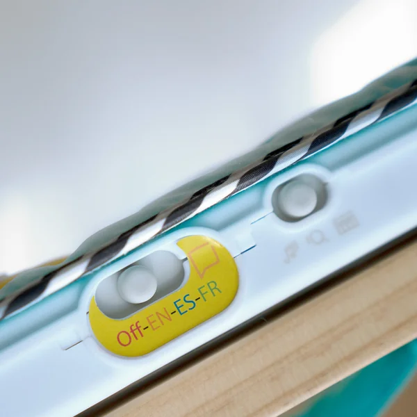 BABY EINSTEIN Piano multifonction 2 en 1 Neptune's Kick & Explore™ 0m+