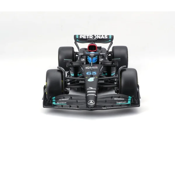 Bburago 1:24 Formule F1 Mercedes-AMG Petronas W14 E Performance(2023) n°63 George Russell