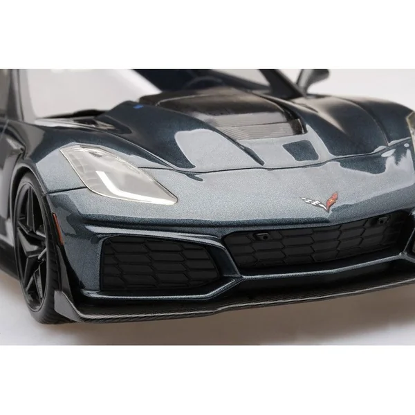 Chevrolet Corvette C7 ZR1 Gris 1/18 TopSpeed - TS0148