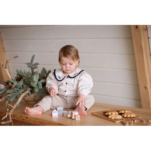 CUBIKA Pastel 16013 Conte de perles - ensemble de perles - 13 pièces en bois et 8 modèles