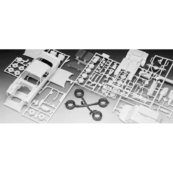 Maquette en plastique STRANGER THINGS voiture 07728 - Chevy Camaro Z/28 (1:24)