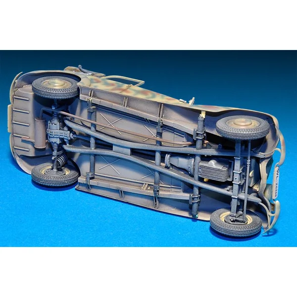 MiniArt German STAFF CAR Type 170V 1/35 - 35107