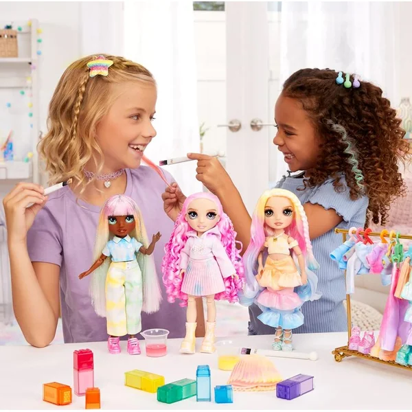 Poupée Rainbow High Water Color yeux verts